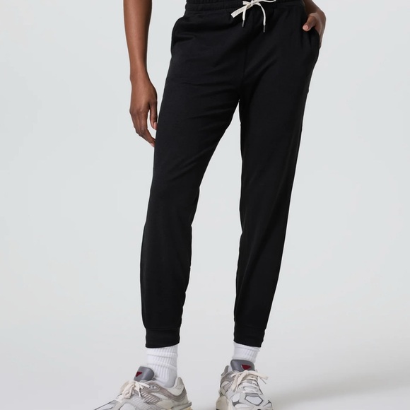 VUORI Performance Jogger - Black Heather - M - Picture 2 of 7